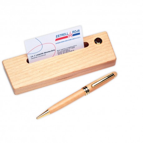 Estuche de madera con detalle
