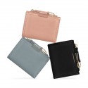 Tiene diferentes compartiventos de 3 diferentes colores