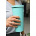 Vaso de doble pared con capacidad de 750 ml