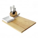 Tabla de madera con accesorios de cocina Marmore
