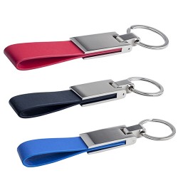 Llavero metálico con correa de silicón en color